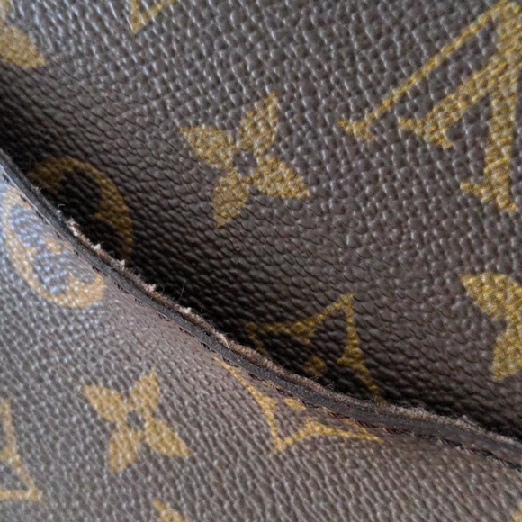 LOUIS VUITTON ST CLOUD GM - Picture 11 of 15